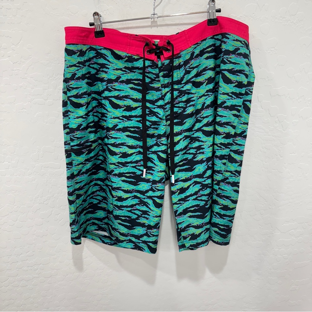 DIXXON Tiger Boardshort Men’s 36 Swim Trunks Vacation Summer Beach